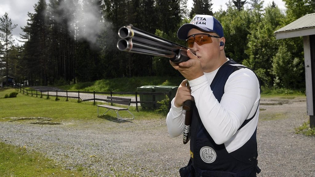 Skeet-ampuja Lari Pesonen harjoituksissa Sipoossa 29. toukokuuta 2019.