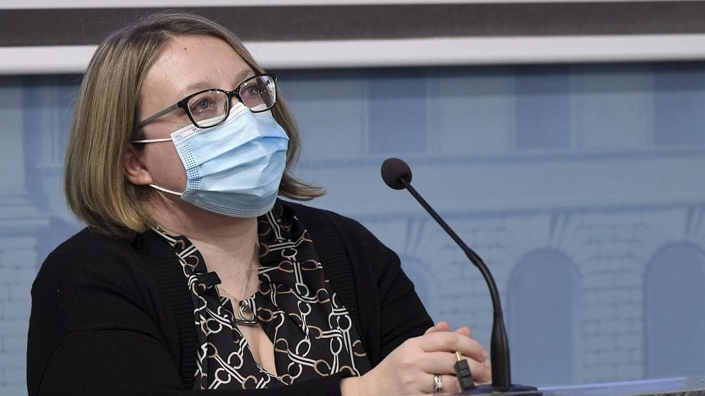 Helsingin kaupungin ylilääkäri Salla Isomppi.