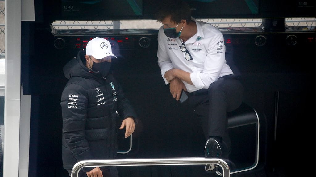 Valtteri Bottas sai Toto Wolffilta tuiman radioviestin.