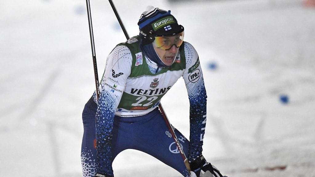 "Jäljellä on kaksi kisaa. Jospa niissä kävisi munkki. Kannattaa ainakin jättää kuponki vetämään", Ilkka Herola veisteli.