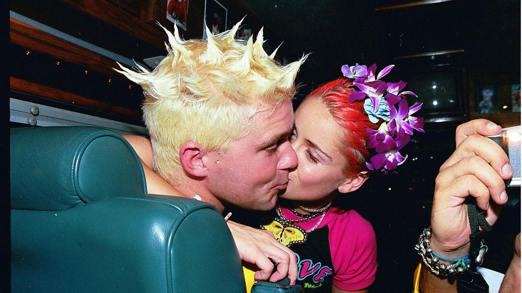 Aqua-yhtyeen laulaja Lene Nystrøm avioitui yhtyeen pianistin, Søren Rastedin kanssa vuonna 2001.