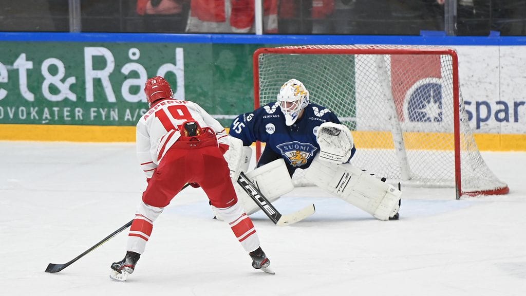 Jussi Olkinuora antautui kolmesti varsinaisella peliajalla, mutta pysäytti tarvittavat yritykset voittomaalikilpailussa.