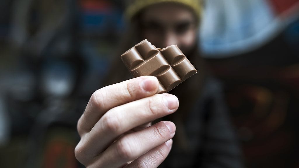 Suklaata säännöllisesti nauttivat saattavat elää jonkin verran muita pitempään. Kuvituskuva.