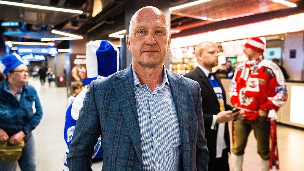 Jarmo Kekäläisen peliliikkeet hämmentävät NHL:ssä.