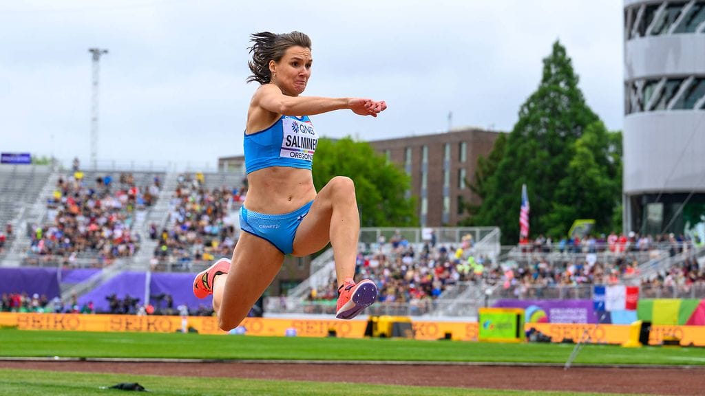 Senni Salminen on karsiutunut kahdesti täpärästi arvokisafinaalista. Napsahtavatko sentit nyt omalle puolelle?