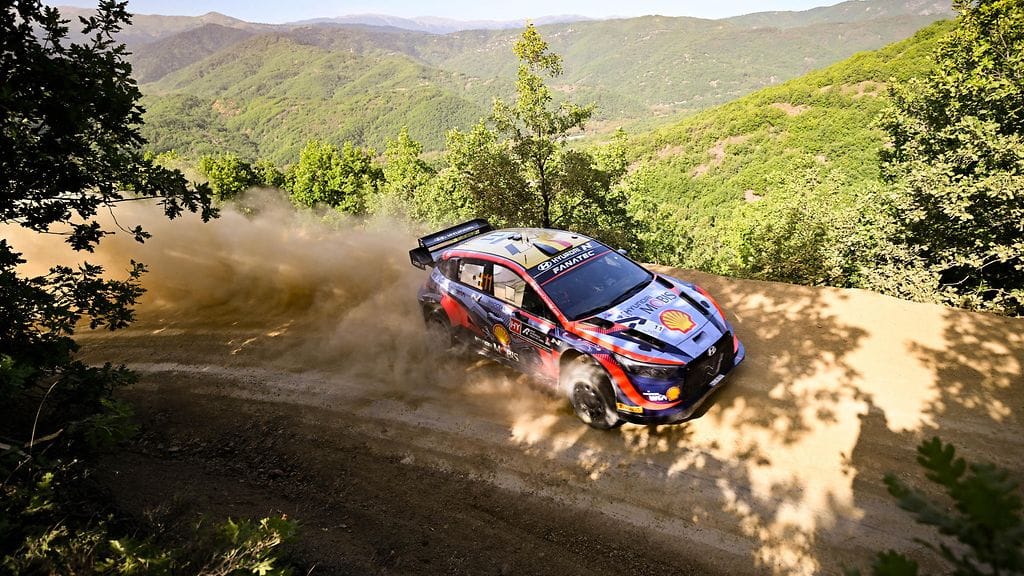 Thiery Neuville Kreikan MM-rallissa.