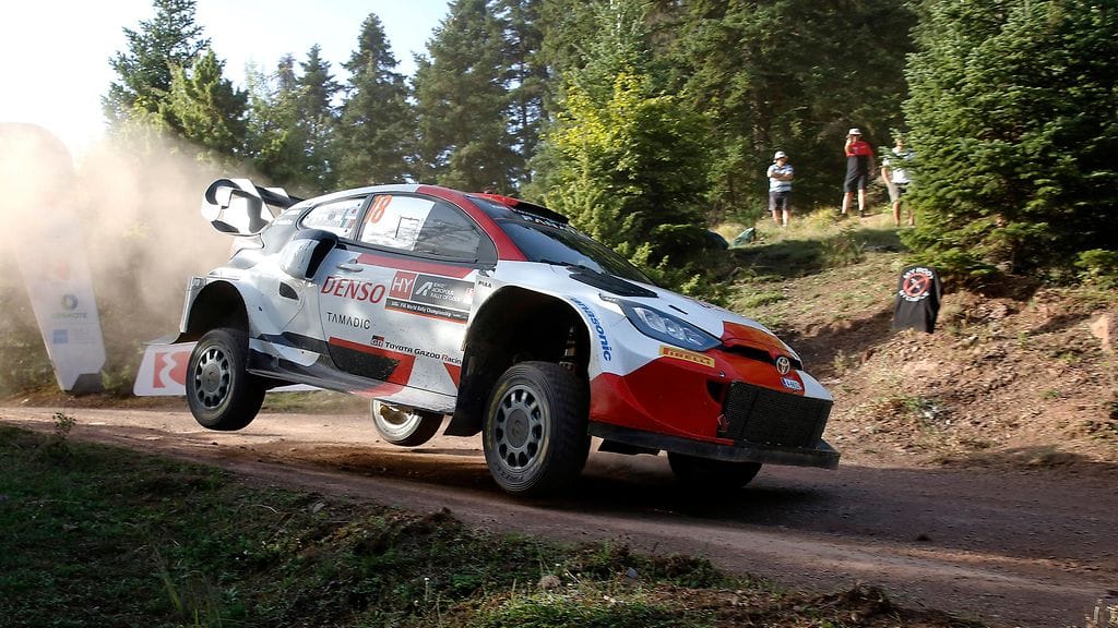 Takamoto Katsutalla oli vauhti hukassa Kreikan MM-rallissa.