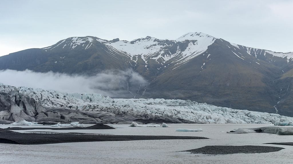 Kyseessä ovat uutistoimisto AFP:n mukaan tiettävästi Islannin ensimmäiset kiinniotot terrorismiin liittyen.