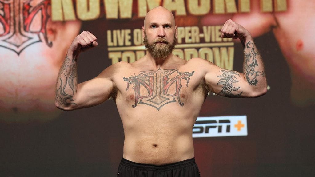 Robert Helenius otti tyrmäävän voiton Adam Kownackista – Tyson Fury voitti huiman MM-taiston Deontay Wilderia vastaan