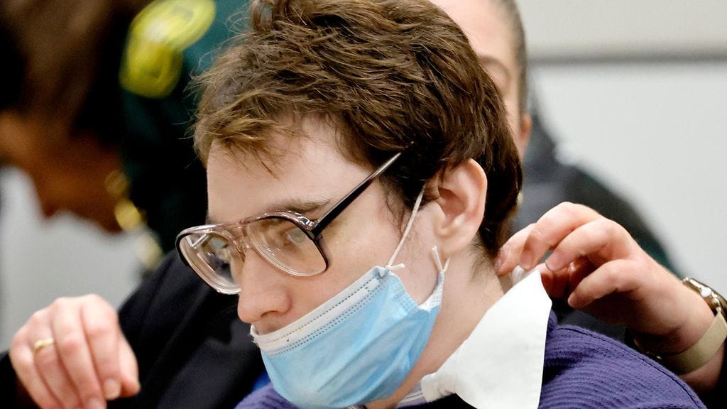 Nikolas Cruz murhasi vuonna 2018 Marjory Stoneman Douglasin lukiossa 17 oppilasta sekä henkilökuntaan kuulunutta ihmistä.