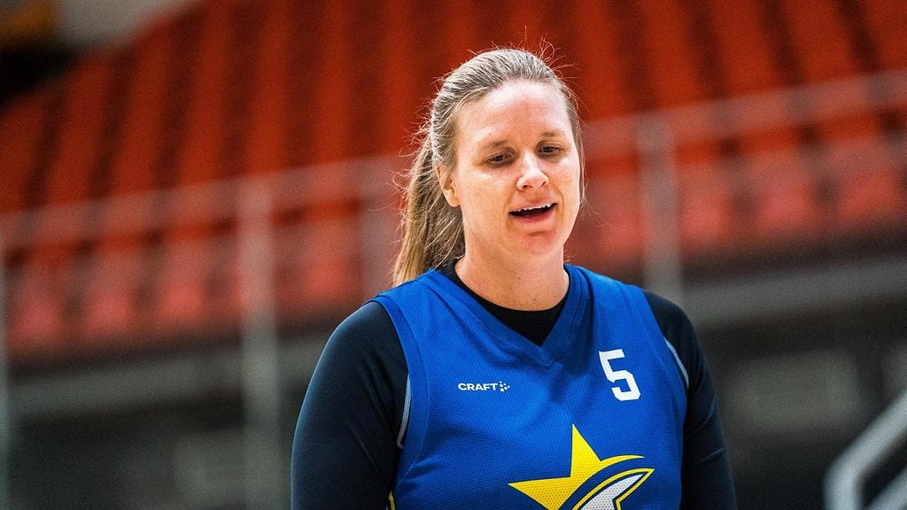 Taru Tuukkanen juhli Suomen cupin voittoa 45-vuotiaana.