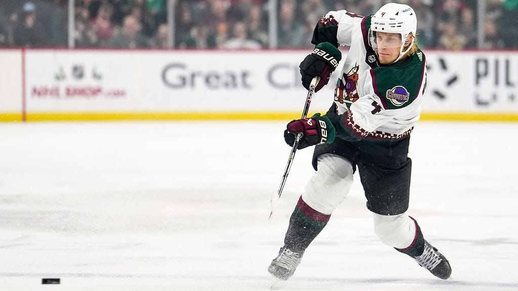 Juuso Välimäki sai NHL:ltä sakot törkytempustaan.