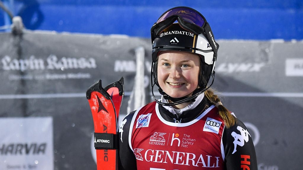 Alppihiihtäjä Riikka Honkanen lopettaa aktiiviuransa 24-vuotiaana.