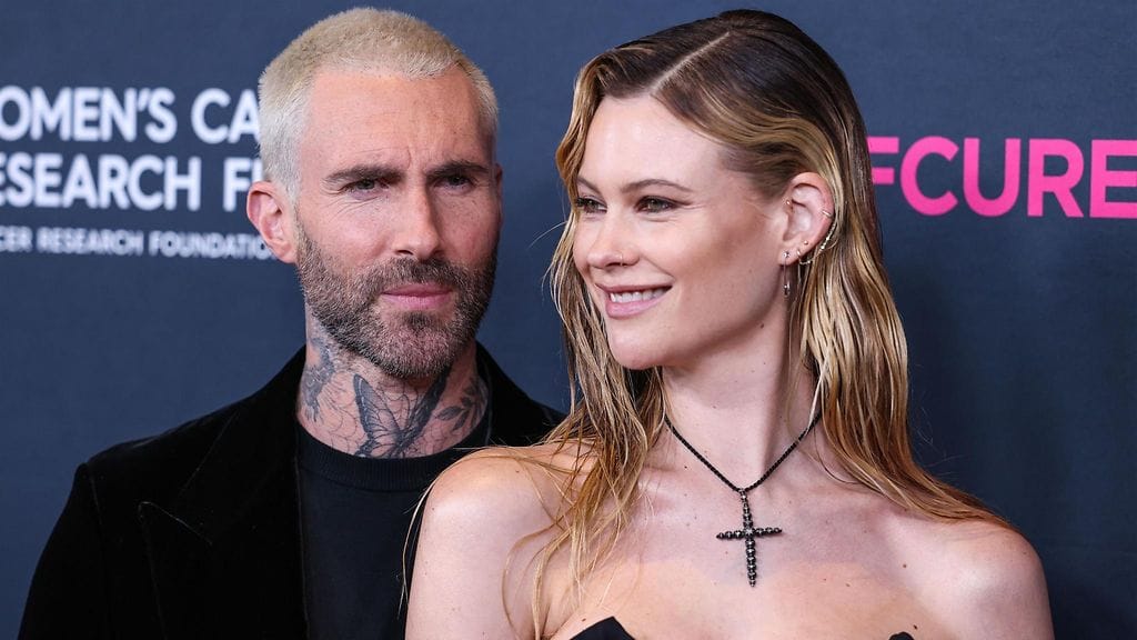 Adam Levinellä ja Behati Prinsloolla on kolme lasta.