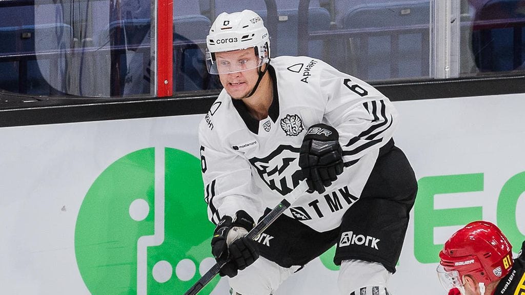 Teemu Pulkkinen ei jatka Traktor-paidassa.