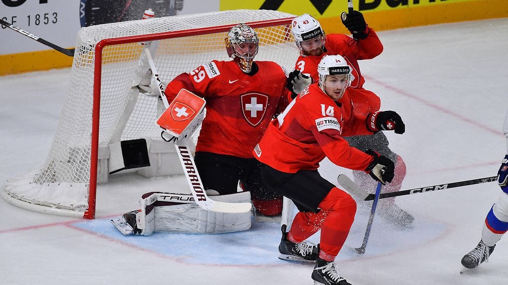 Sveitsi porskuttaa MM-kisoissa.