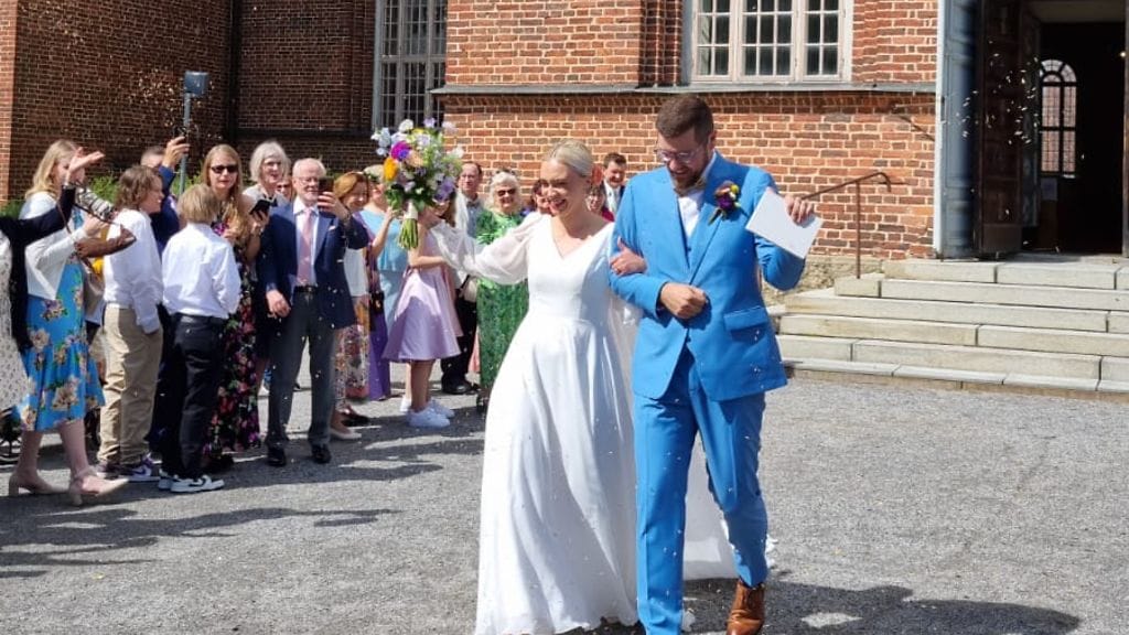 c1892896-dbf6-4214-8058-c8d22ed3276a