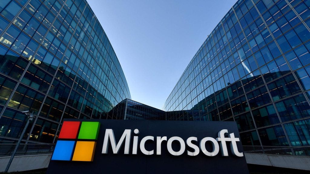 Microsoft on sijoittanut miljardeja viime aikoina suureen suosioon nousseeseen Chat GPT -keskusteluohjelmaan. Microsoft LK 26.7.2023