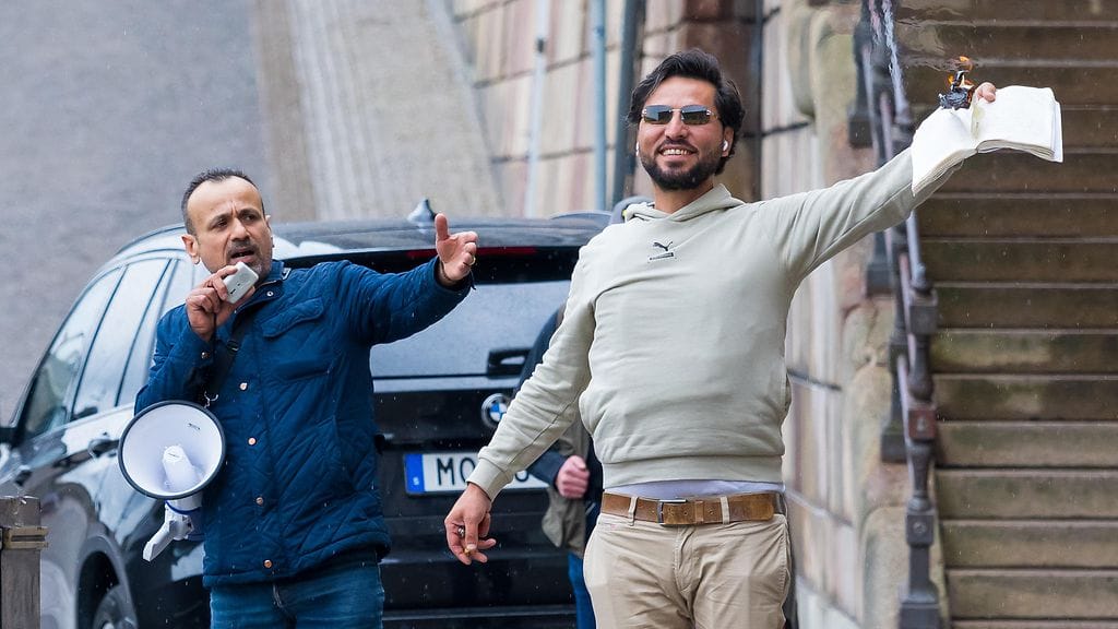 Salwan Momika ja Salwan Najem polttivat koraanin Tukholmassa valtiopäivätalon ulkopuolella maanataina.