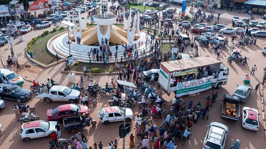 Sotilasjuntan kannattajia Nigerissä 10.8.2023.