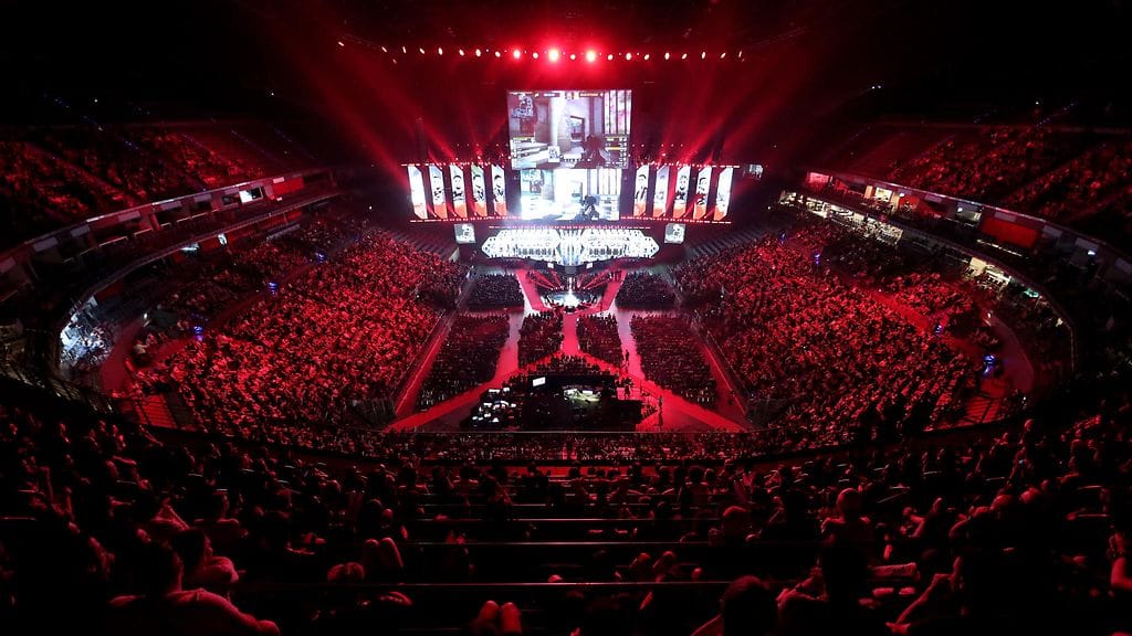 Venäläistiedotteen mukaan Venäjä saa kilpailla jälleen maatunnuksissa e-urheiluturnauksissa. Kuvituskuva.