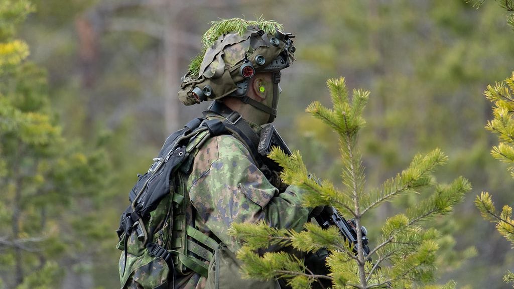 Oikeuskanslerinviraston mukaan Rajavartiolaitoksen alaisuuteen sijoitettuja reserviläisiä voidaan jo nyt sijoittaa rajalle joissakin tapauksissa.