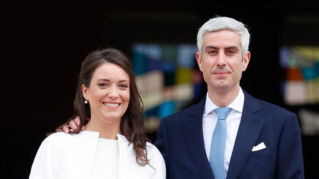 Luxemburgin prinsessa Alexandra ja Nicolas Bagory kesällä häissään.