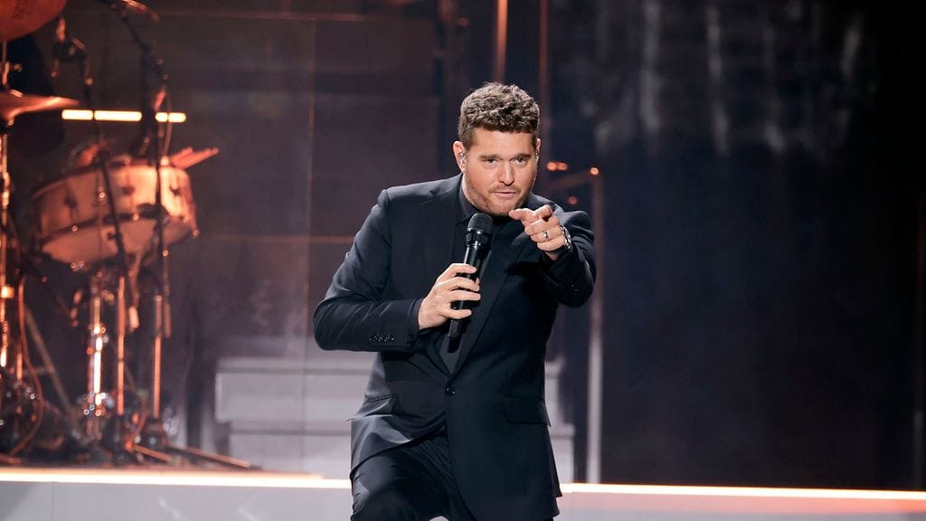 Michael Bublé kertasi podcast-haastattelussa perheensä kohdannutta syöpäuutista.