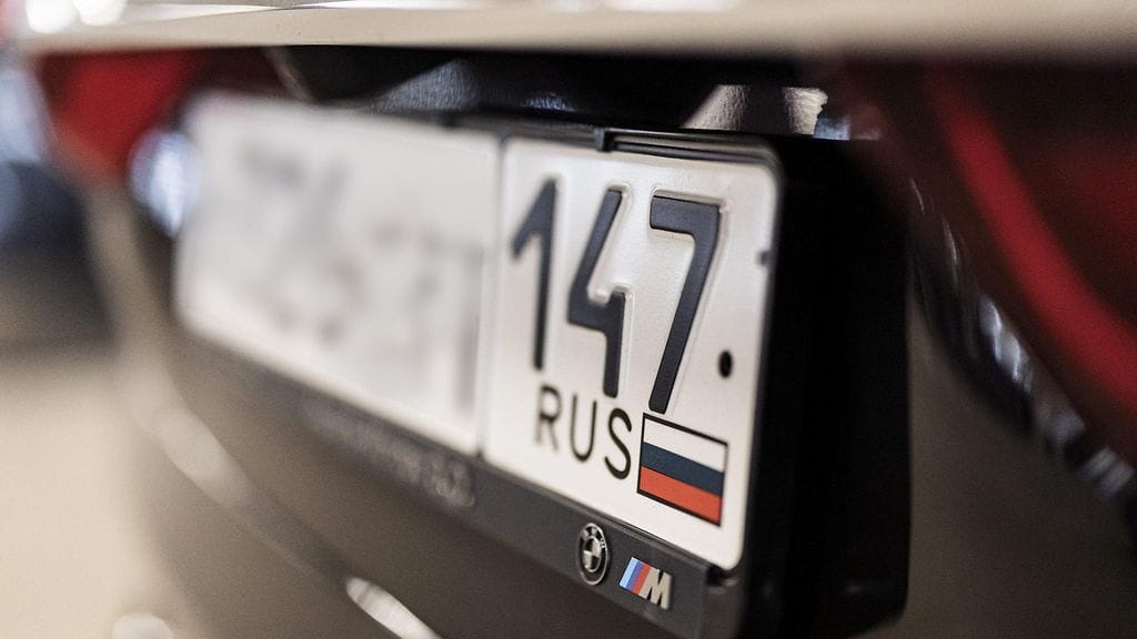 Venäjälle rekisteröidyllä autolla ei saa enää ajaa Suomessa ilman erillistä oikeutta