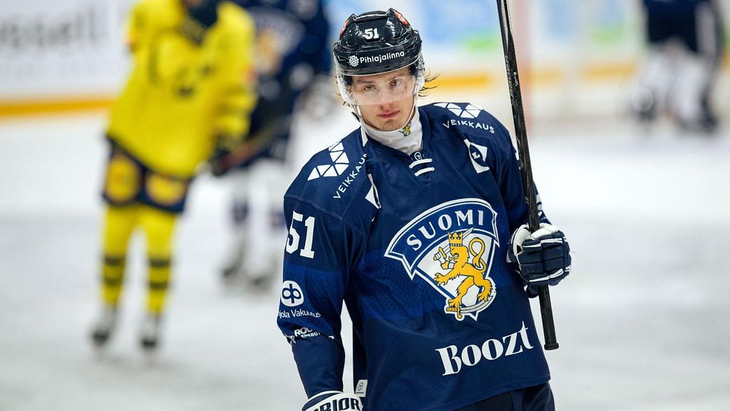 Markus Nurmi siirtyy Expressenin tietojen mukaan SHL:ssä pelaavaan Luulajaan.