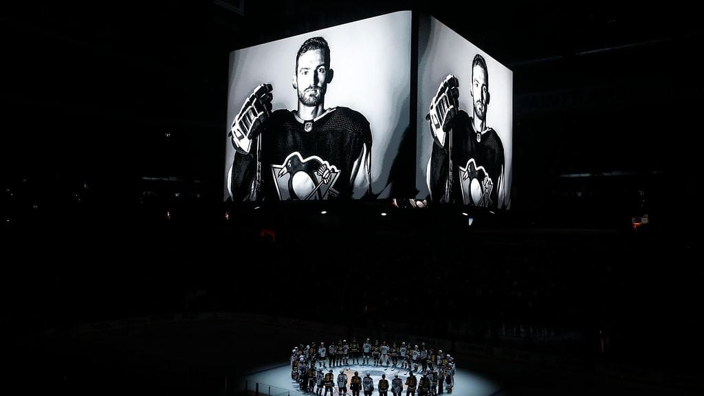 Adam Johnsonin muistoa kunnioitettiin syksyllä myös NHL:ssä.