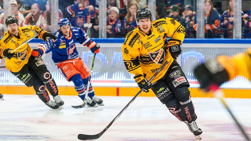 Aapeli Räsänen vaihtaa KalPan Tapparaan.