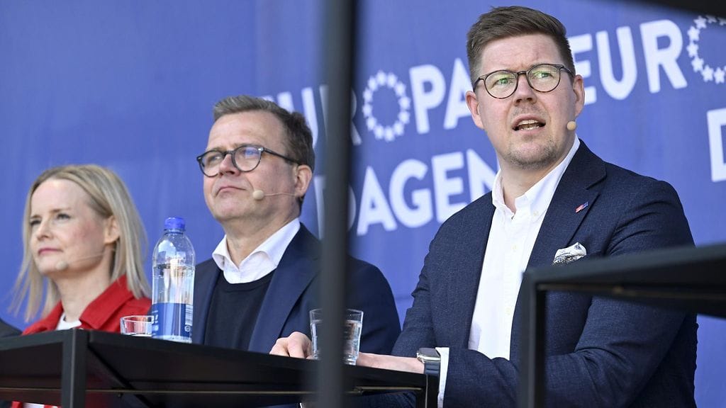 Ylen gallupin mukaan kolmen suurimman puolueen suosio on pysynyt samana. Kuvassa perussuomalaisten Riikka Purra, kokoomuksen Petteri Orpo ja SDP:n Antti Lindtman.