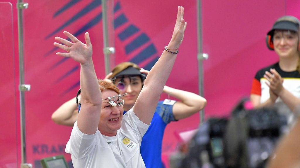 Nino Salukvadze on olympiamitalien lisäksi voittanut muun muassa kuusi MM-kultaa.