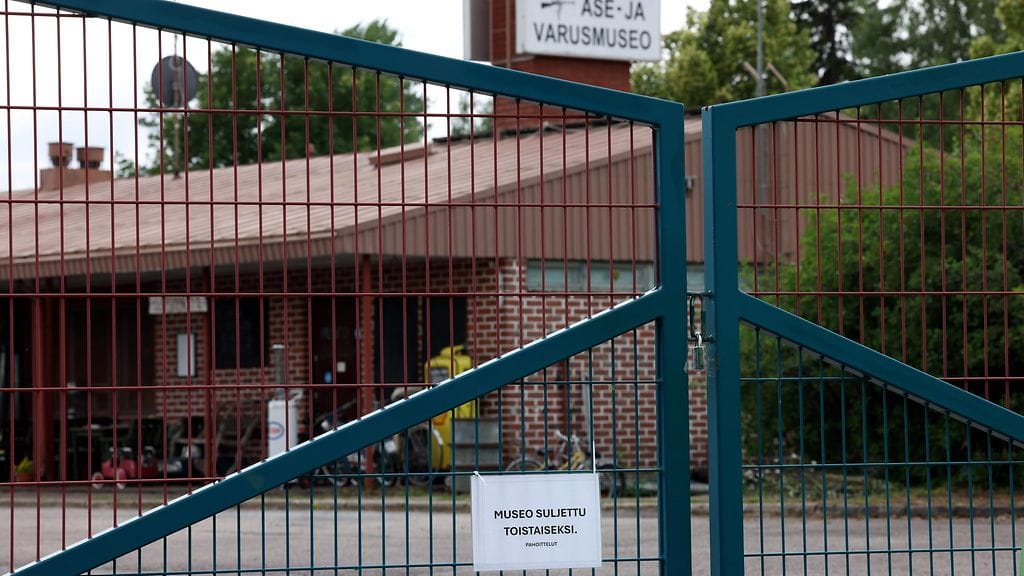 Kuhmoisissa sijaitseva ase- ja varusmuseo on poliisin mukaan ollut alamaailman mielenkiinnon kohteena.