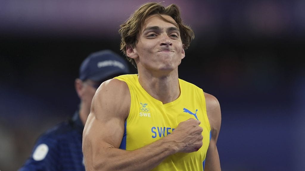 Armand Duplantis on valmis esittelemään nopeusominaisuuksiaan 100 metrillä.