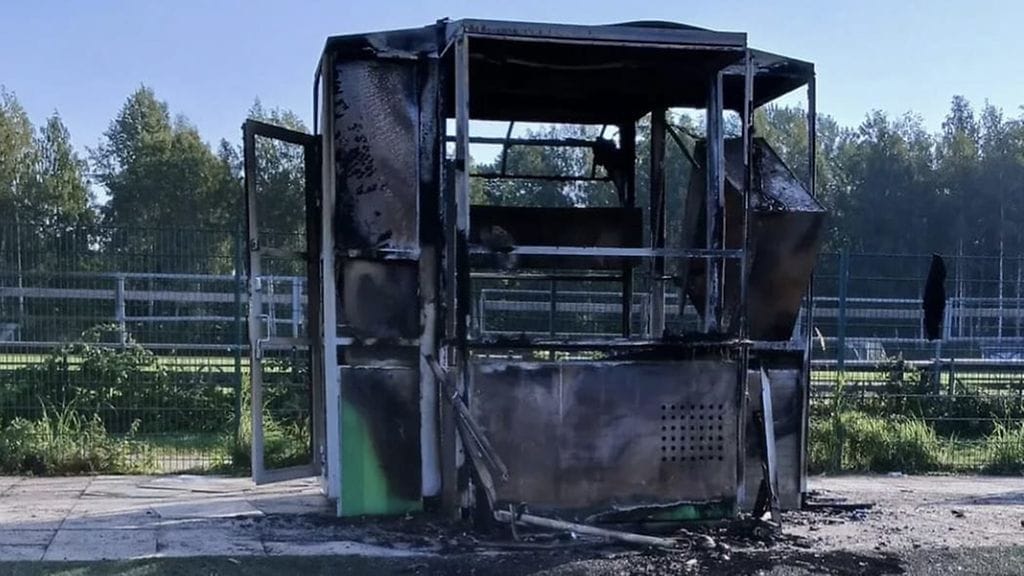 Tämä oli jäljellä Laajasalon Palloseuran kioskista Helsingissä sunnuntaina aamulla.