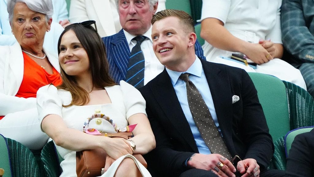 Holly Ramsay ja Adam Peaty ovat menneet kihloihin.