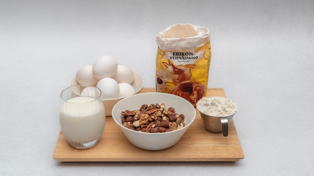 Tyypillisiä ruoka-allergian aiheuttajia aikuisilla ovat pähkinät, kalat ja äyriäiset. Varhaislapsuudessa allergisia oireita aiheuttavat kananmuna, maito ja vehnä.