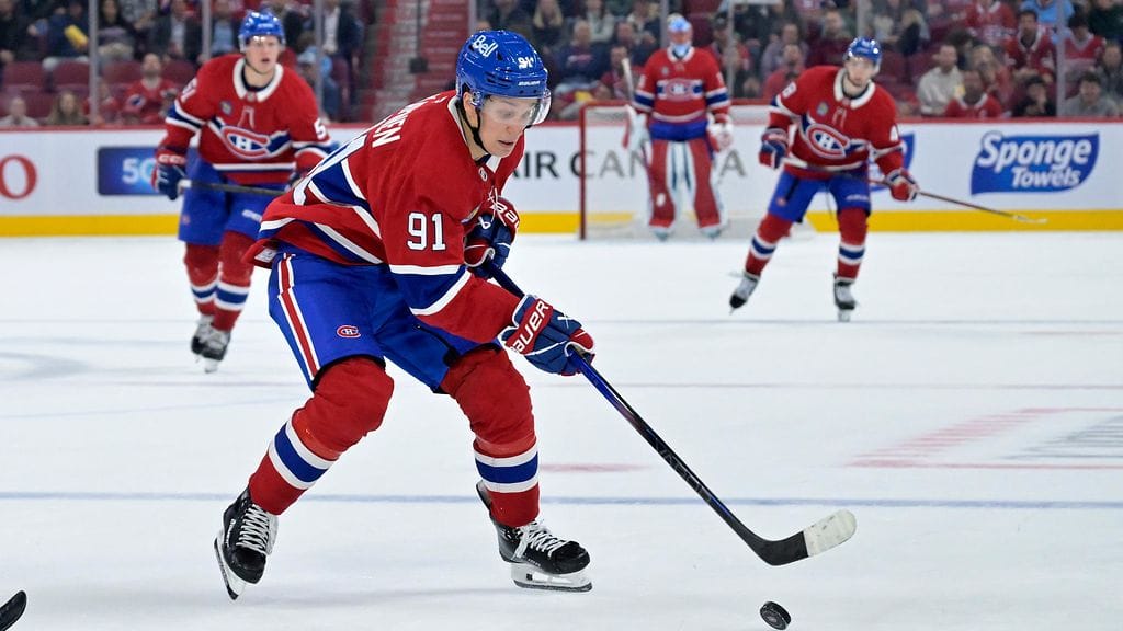 Oliver Kapanen pääsee irti NHL:ssä.