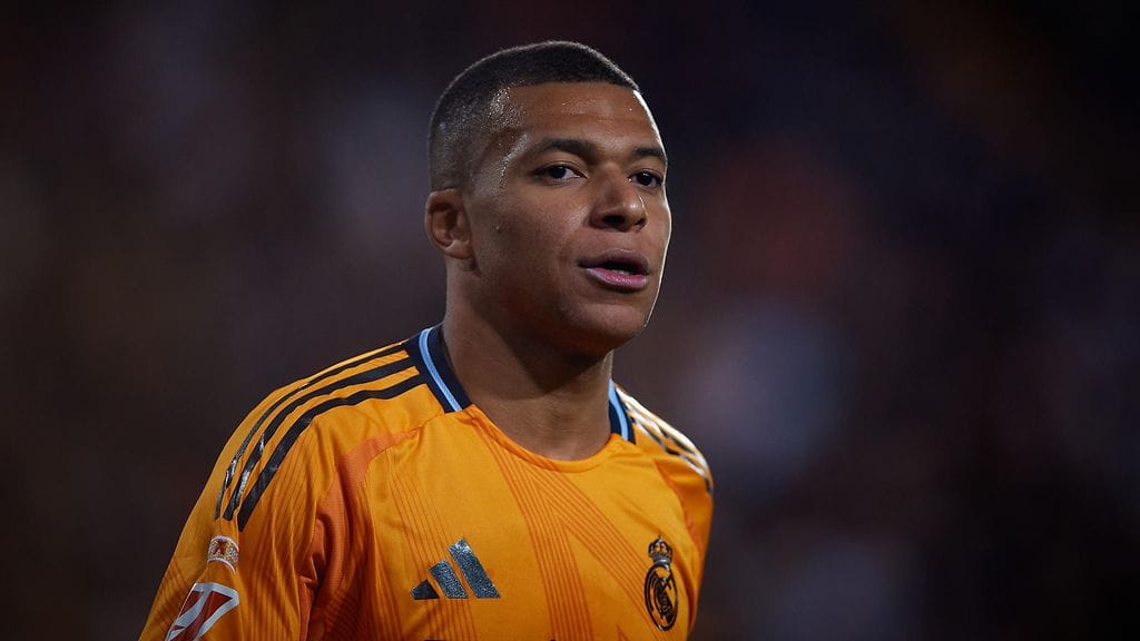 Kylian Mbappén omistaman seuran kannattajat ovat kääntyneet ranskalaistähteä vastaan.