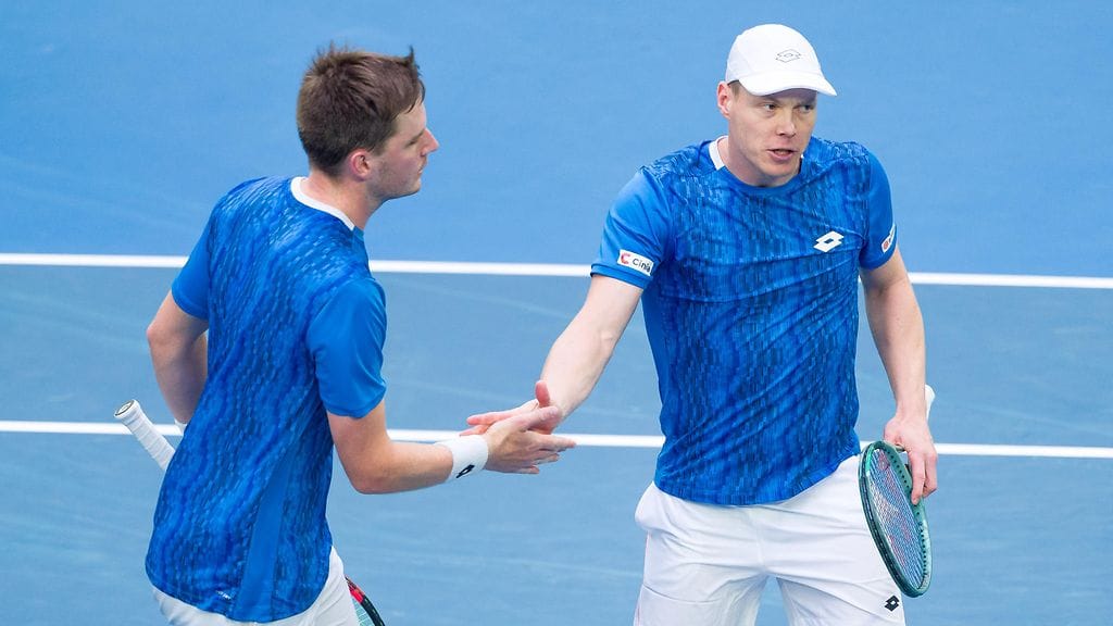 Harri Heliövaara ja Henry Patten pelaavat isoista rahoista lauantain finaalissa.