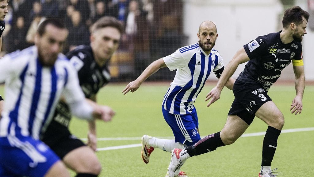 Teemu Pukki on pelannut HJK:n harjoituskaudella kaksi ottelua, mutta maalitili ei ole vielä auennut.