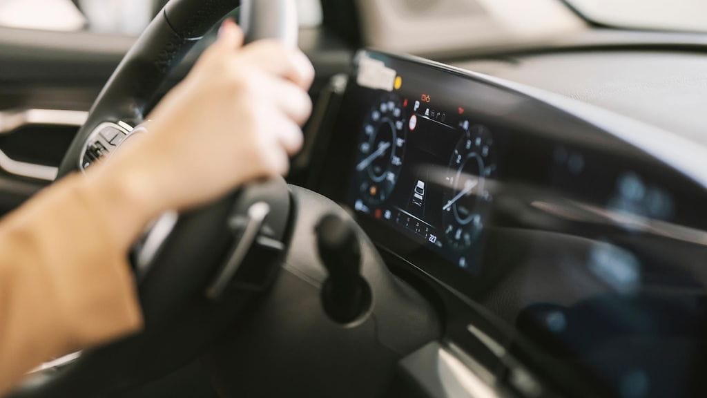 Alkuvuoden aikana uusien autojen kauppa on kääntynyt kasvuun,