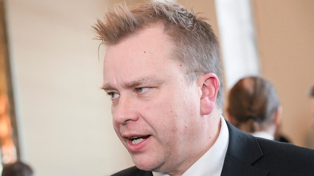 Antti Kaikkosen mukaan hallitus on tehnyt liian vähän parantaakseen työttömyystilannetta.