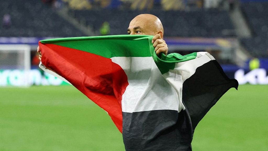 AOP Egypti Palestiina valmentaja Hossam Hassan