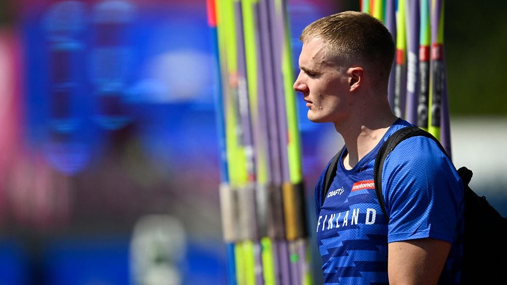 Oliver Helander miettii epäonnistuneen EM-karsinnan jälkeen jopa uransa lopettamista.