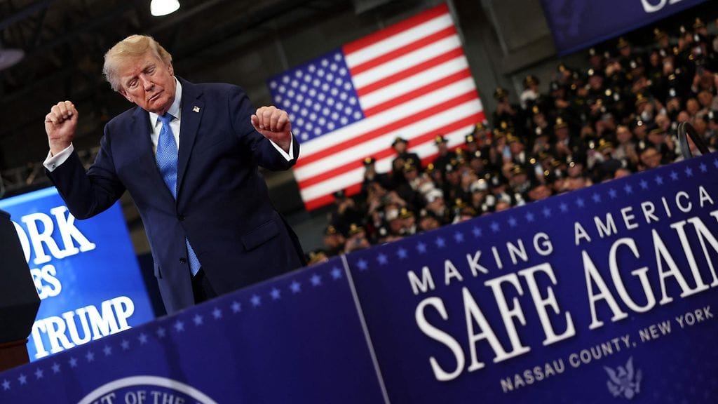 Trump piti puheen Garden Cityssä New Yorkissa 14. elokuuta 2026.