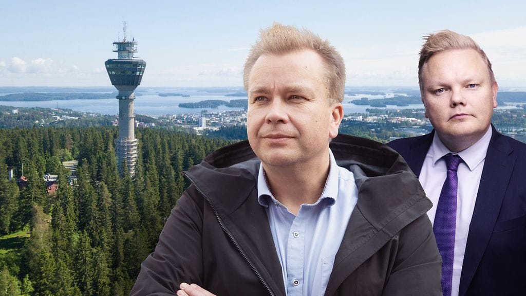 Keskustan eduskuntaryhmän kesäkokous alkoi ryhmän puheenjohtajan Antti Kurvisen (oik.) sekä puolueen puheenjohtajan Antti Kaikkosen puheilla.