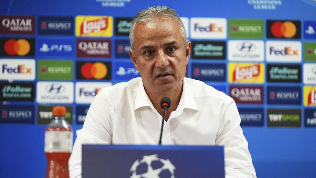 Fenerbahcen päävalmentaja Ismail Kartal ilmoitti eroavansa tehtävistään.